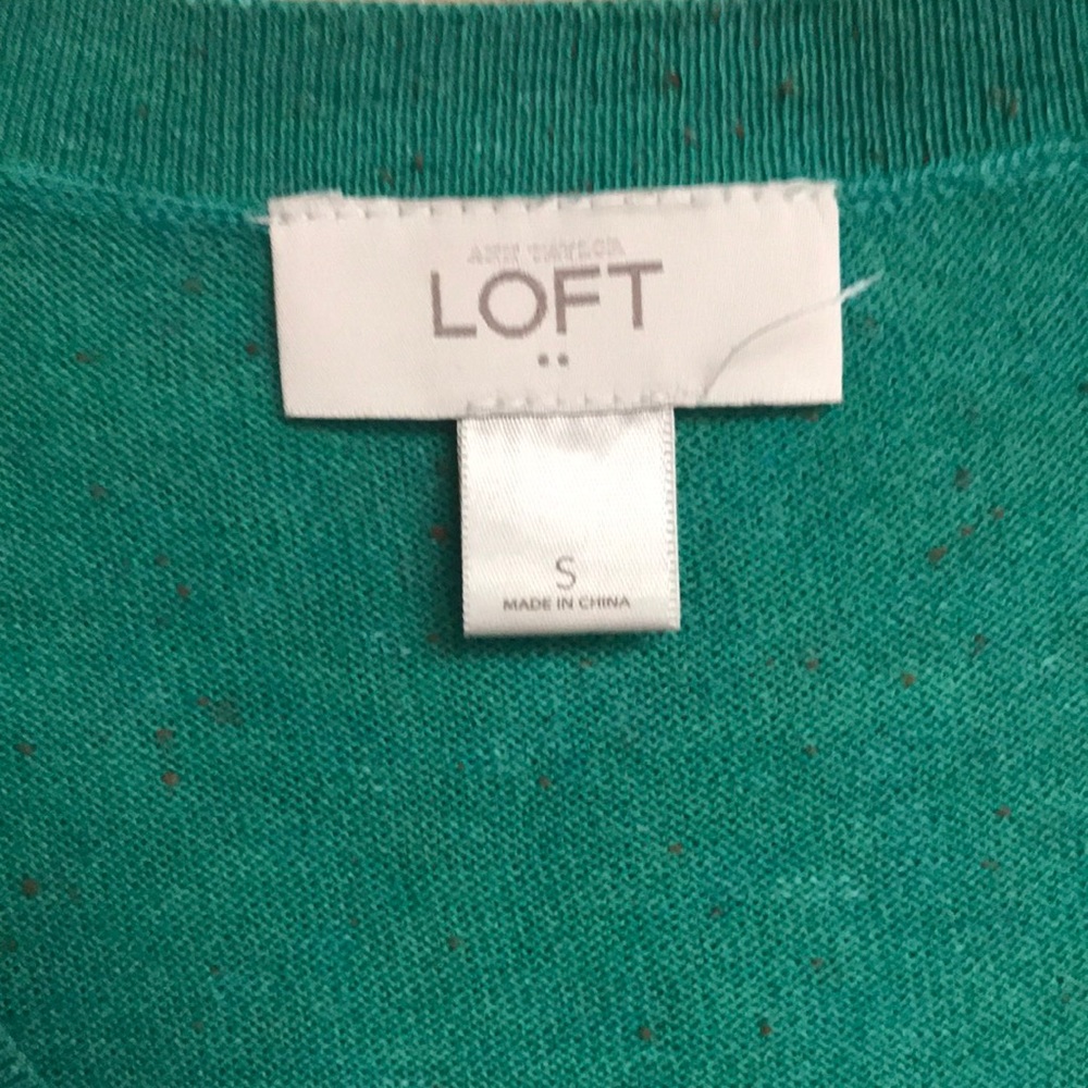 Beautiful green sweater - Picture 2 of 5